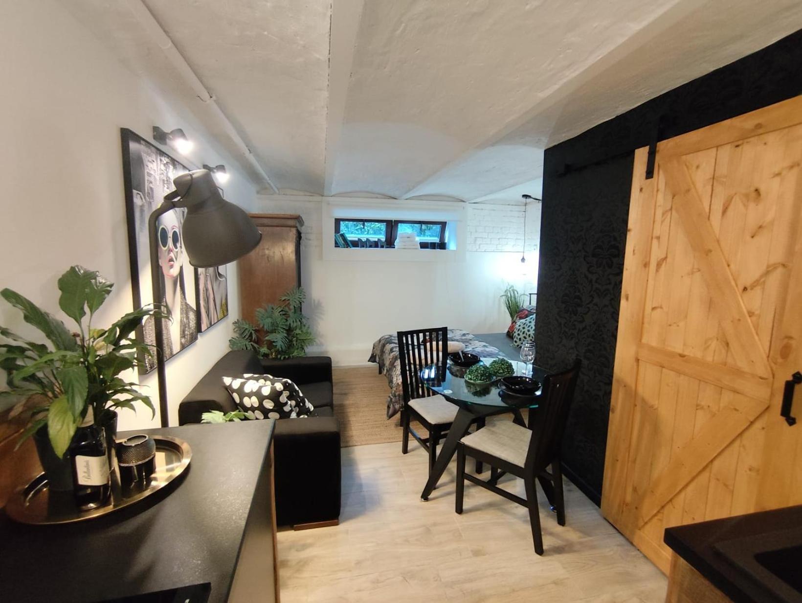 Przytulne Studio 4 Z Parkingiem Katowice Ngoại thất bức ảnh